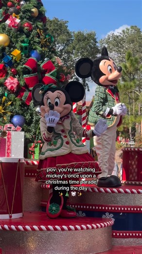 ✨If you’re visiting Disney over the holidays, don’t forget that Mickey’s Once Upon A Christmastime Parade will be performed during the day at 12 and 3pm now through 12/31 ✨ 📍Magic Kingdom #disney #disneyworld #disneyparks #magickingdom #disneygram #disneychristmas #holidayseason #mickeysonceuponachristmastimeparade #magickingdomchristmas | Theme Park Girl