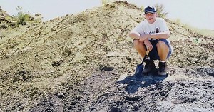 Fossils of 3-foot-tall T. rex relatives are evolutionary stepping stone