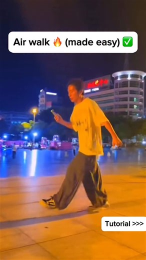 Yvng Mike on Instagram: "Wiggle walk tutorial 🔥 (made easy) ✅ - @mazitundeednut @yabaleftonline - #wigglewalk #wigglewalktutorial #fyp #dance #viral #explore #explorepage #trending #talent"