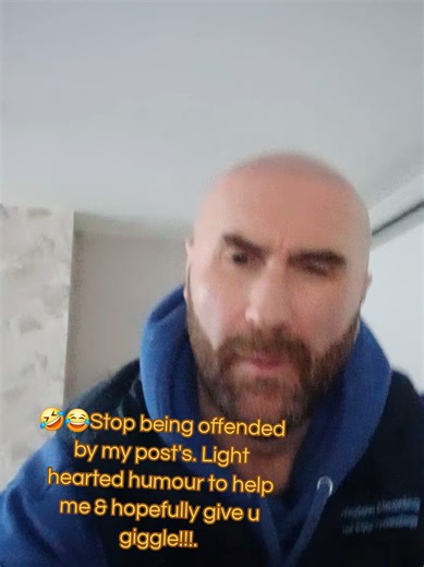 🤣😂Stop being offended by my post's. Light hearted humour to help me & hopefully give u giggle!!!. #lifeishard #laugh #offended