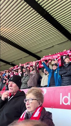 Nottingham Forest fans sing Mull of Kintyre #nffc #MullofKintyre