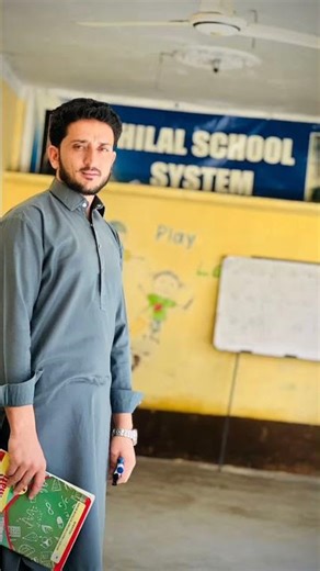 Teaching with book & markers at Al Hilal School System 🌟 MathTeacher #AlHilalSchool #touchmath