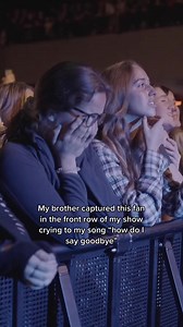 497K views · 7.3K reactions | THE WAY HER FRIEND LOOKS AT HER 梁梁梁 | Dean Lewis | Facebook