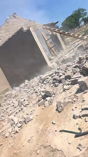 Soldiers empini 👊We about renovation, weak walls are useless #sama28 #fyp | Mcolisi SomaPlani Mnisi