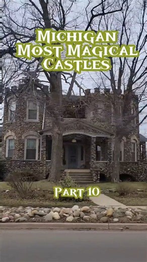 Penniman Castle is a historic single-family home located in Battle Creek, Michigan. Built in 1906, it was designed to evoke the look of a medieval European castle with its distinctive fieldstone exterior. 🏰 Originally a three-story structure in the Castellated style, it features octagonal towers at the front corners, a wrap-around porch, and a cobblestone porte-cochère. A chimney fire destroyed the third-floor ballroom in 1941. It was never rebuilt, resulting in the house's current two-story, f
