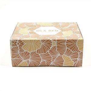 [Hot Item] Modern Novel Design Furry Clothing Scarf & Gloves Shipping Box