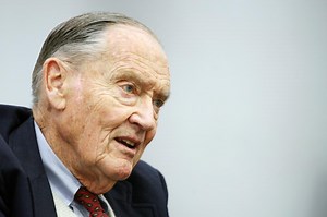 Jack Bogle: Here's why Buffett will win his $1 million bet against a hedge fund manager