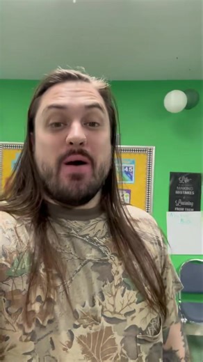 22K views · 340 reactions | We are on the road to Lex! Things are about to get busy! If you email Jarrod or I, just know responses may not come until late in the evening. In the meantime Leigh McNasty sent us a video! We can’t wait to show him all the love in Kentucky! -Cat | Lexington Comic & Toy Con | Facebook