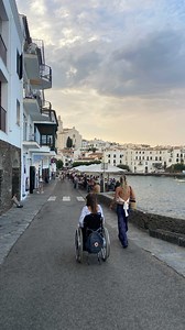 Painting flowers onto a vase for a commission using my mouth | Wheely Good Ceramics