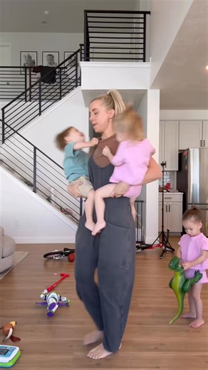 2.5K views · 32 reactions | Daily dance parties are our new fav朗 #mom #morningroutine | Baby & Momlife | Facebook