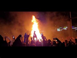 Slipknot concert in Arizona paused after fans start fire in mosh pit