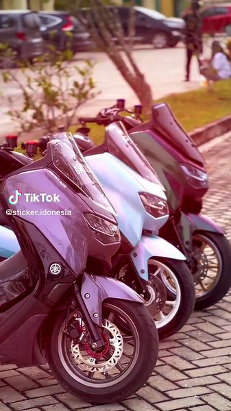Kumpulan Warna Sticker NMAX: Rekomendasi Stiker Motor Buat NMAX