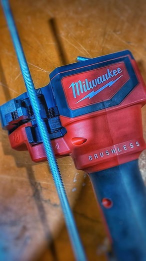 Yuriy_Electrician | Tools Reviews | Tools of the trade on Instagram: "I love that thread rod cutter⁣⁣⠀ .⁣⁣⠀ Check how clean that cut is. Just put nut and done. ⁣⁣⠀ Love it. ⁣⁣⠀ .⁣⁣⠀ .⁣⁣⠀ ♦️What do you think about this cutter?⁣⁣⠀ .⁣⁣⠀ .⁣⁣⠀ .⁣⁣⠀ @milwaukeetool .⁣⁣⠀ #milwaukeepowertools #bluecollarlife #milwaukeetools #journeyman #contractorsofinsta #hvac #plumberlife #electrician #milwaukeefuel #constructionwork #m18fuel #electricaltools #skilledtrade #ductwork #newtools #tools #toolsofthetrade #s