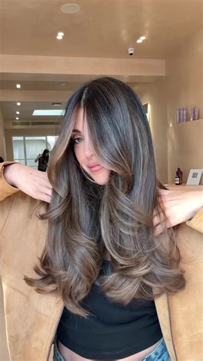 Transform Your Look with Stunning Caramel Balayage