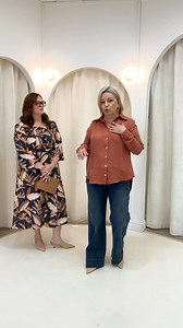 ❤ Kate and Kelly are back for this week's Facebook showcase, diving into all things new! 🔎 To shop these looks, simply select your store below and scroll for full sizing and product details. See you next week! AU: https://bluebungalow.com.au/collections/facebook-showcase-new-this-week-13th-march NZ: https://bluebungalow.co.nz/collections/facebook-showcase-new-this-week-13th-march USA: https://www.bluebungalow.com/collections/facebook-showcase-new-this-week-13th-march Kate Outfit 1 Kate wears th