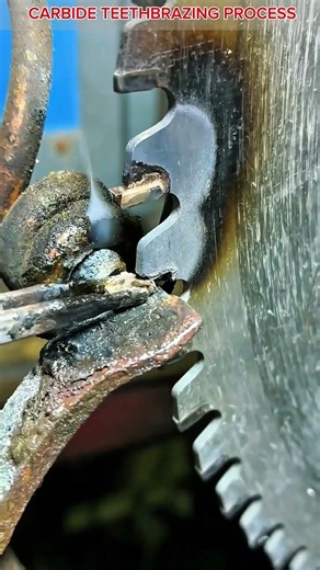 Induction Brazing Carbide Teeth on Circular Saw Blade.