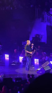 12K views · 568 reactions | Blake Shelton Honey Bee live at KFC YUM! Center Louisville, KY #BlakeShelton #reelfb #fans #love #fbreels #livemusic | Blake Shelton Fans | Facebook