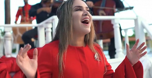 8.5M views · 73K reactions | "Tem coisa boa chegando. Tem algo acontecendo. E não importa o que eu sofri. O que importa é que eu sobrevivi..." ❤ "Sobrevivi" de Sarah Farias | News Gospel | Facebook
