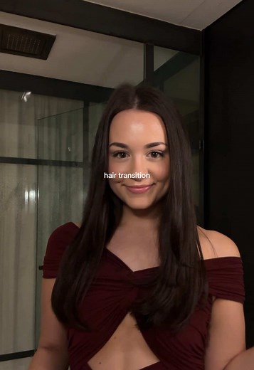 Clara Peirce's Short Hair Transformation on TikTok