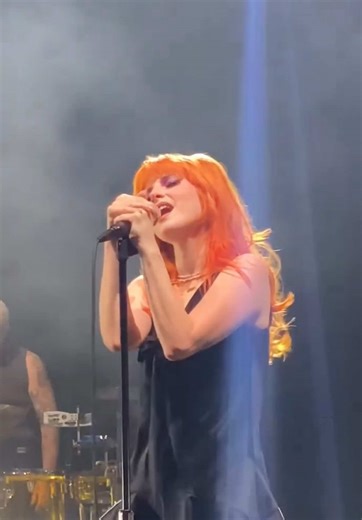 paramore decode live performance #paramore #decode #twilight #hayleywilliams #fyp