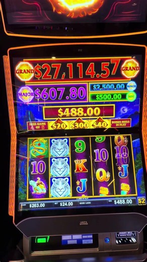 Crazy Bonus on Jewel of the Dragon Slot Machine!🎰 #slot #slotscasinogames