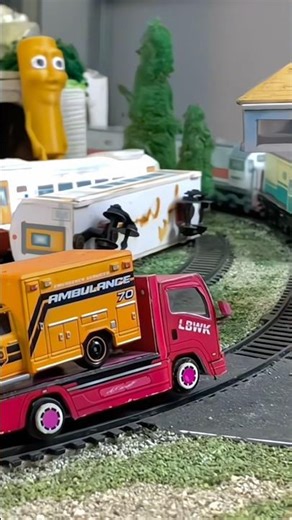 Realistic Model Train Derailment Crashes Into Ambulance Truck