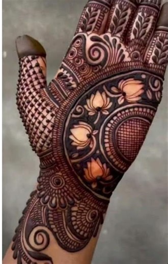 Hathon Ki Mehandi design