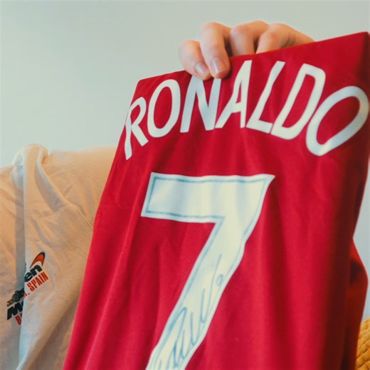 The World's Greatest Memorabilia 💥 Own The Moment - Give The Gift of a Legend! - Football, Rugby, Cricket, Golf, Tennis & More 🟩 5 ⭐ Rated on Trustpilot from 1000 Reviews 🟩 100% Authentic Hand Signed Memorabilia 🟩 Fast UK & International Shipping! #sportsmemorabilia #sportsautographs #signedsportsmemorabilia | Firma Stella Sports Memorabilia