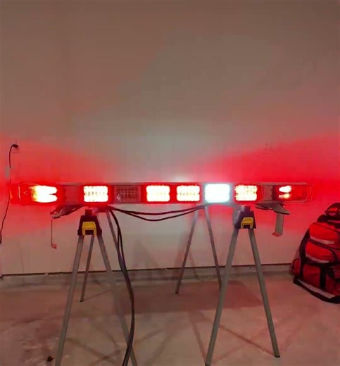 Auction #4089262 - SHIPPING ONLY Whelen Freedom 55 inches Re