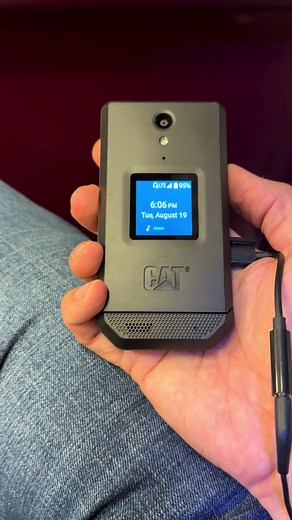 Cat S22 Flip: The Ideal Smart Features Dumbphone