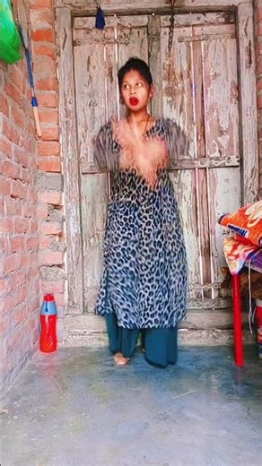 baten Kamar kamjor😆#shotrs #bhojpurimusic #viralvideo #viralvideo #trendingreels #bhojpurimusic