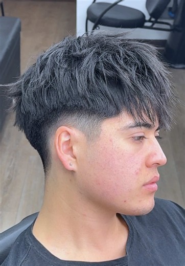 Skater fade texturizado: corte skater fade para hombres