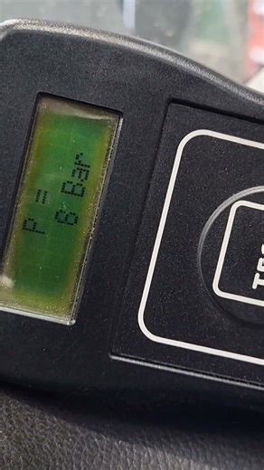 Common rail diesel high pressure fuel pump test. This pump is bad. #diesel #testdontguess #lowestoft