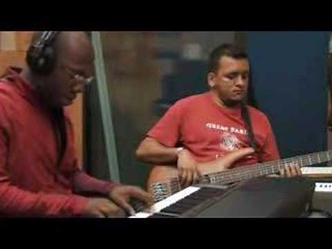 Grupo Niche musicians performs for Profiles in Greatness