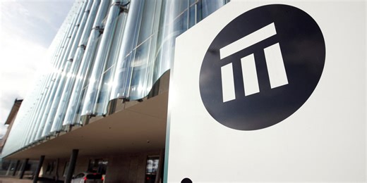 Swiss Re Targets Higher Profit in 2026, Sets Out Buyback Program