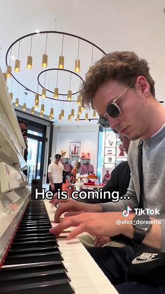 Captivating Interstellar Piano Performance