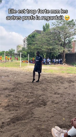 Vidéos de Amiss 6🥀🌸 (@fofanaaminata441) au sujet de Les Profs