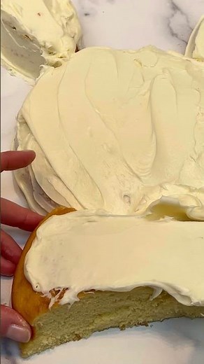Easy Bunny Cake!