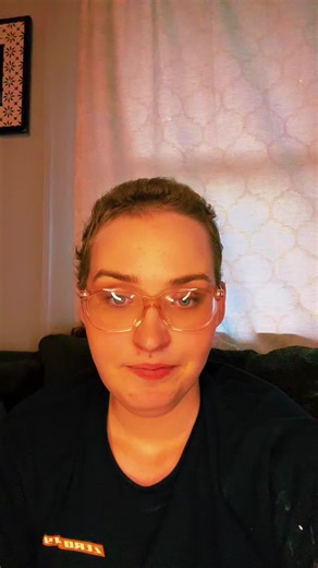 Bussin Snacks Review: Trying International Treats!