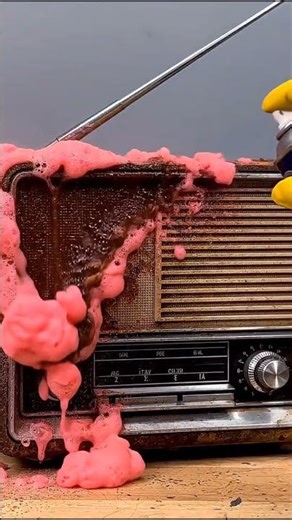 Rusty Steel Radio Restoration | Powerful Rust Removal Spray Cleaning