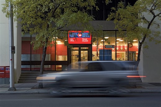 Canada Post reports major deficit, warns of structural changes ahead