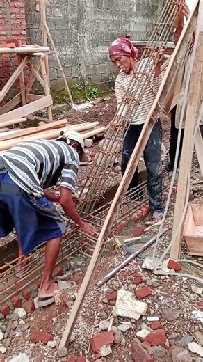 install additional column posts in the sloof,,,,#construction #column #heavycivil