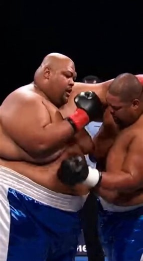AI Obese Boxing #boxing #heavyweight #fat #sora #filmora