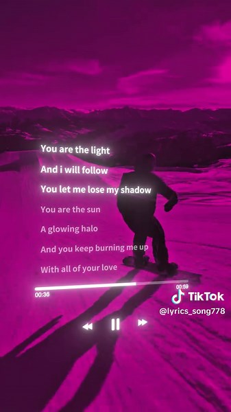 Exploring the Lyrics of Boom Clap by Charli XCX