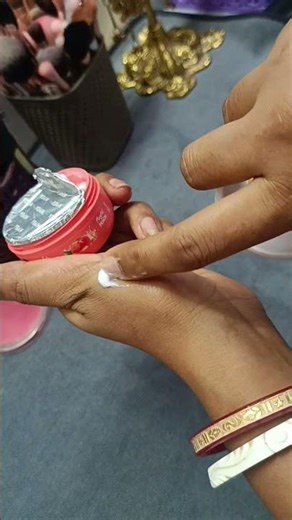 Nivea soft moisturizer