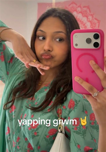 can’t believe ramadan is almost over 😕 gonna miss iftars so much 😕 had a lot of food and then big fat sleep 10/10 everything i used shades ⭐️: @Naturium milky toner @Bubble Skincare power wave moisturizer @e.l.f. Cosmetics thirst burst drops, soft glam concealer in 25 @Haus Labs foundation in 260, lip glaze in cocoa @loréal paris usa brow gel @LYS Beauty bronzer in harmony @Tower 28 Beauty concealer in 6.0 IE @Morphe Cosmetics bake & set in brightening pink, blush trio in blind date, brow penc