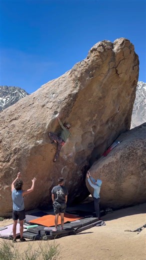 Bowling Pin - goofy alternative beta (Bishop Bouldering)