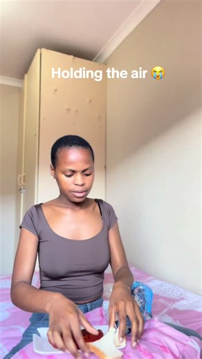Aphinda Mlengana: The Viral 'Holding the Air' Moment 😭