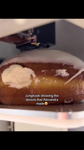 #foryou #bts #fyp #foryoupage❤️❤️ | jungkook donuts