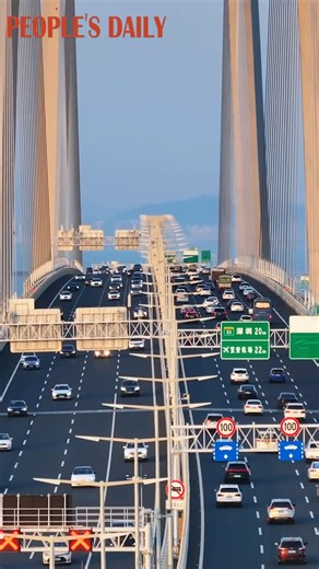 The Shenzhen-Zhongshan Link, one of the most challenging cross-sea cluster projects in the world, is a core transportation hub in south China's Guangdong. It enables drivers to travel between Shenzhen and Zhongshan in just 30 minutes while offering breathtaking views. | People's Daily, China